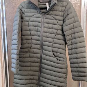 *NWOT* Lululemon Women's Pack It Down Long Jacket - Grey Sage, size 4